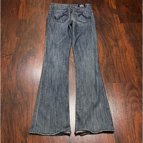ROCK & REPUBLIC JEANS “KASSANDRA” boot cut denims. Dirty wash *altered length 25 - Picture 5 of 15